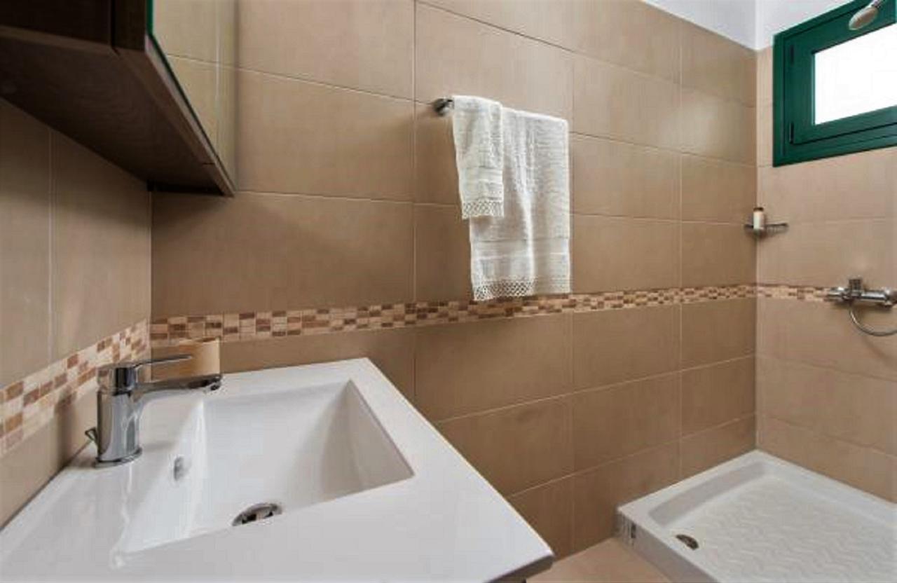 Villa Akti Lakhania Ngoại thất bức ảnh